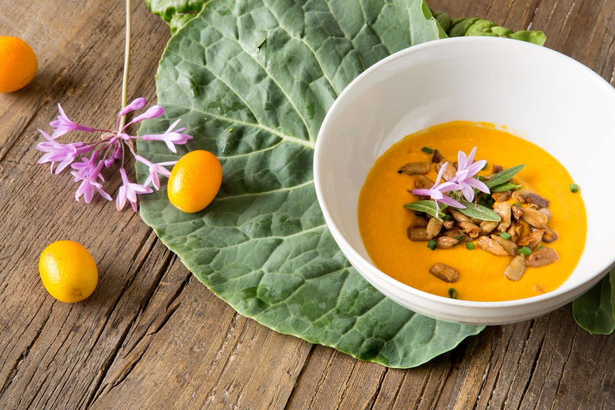 CorinthHouse's tweet photo. Join us for another @eatfeastly #plantbased #dinnerparty Feb 1st at 7pm! Tickets @ https://t.co/Gg4QXQuMYy #laevents https://t.co/ApDORAXK9p