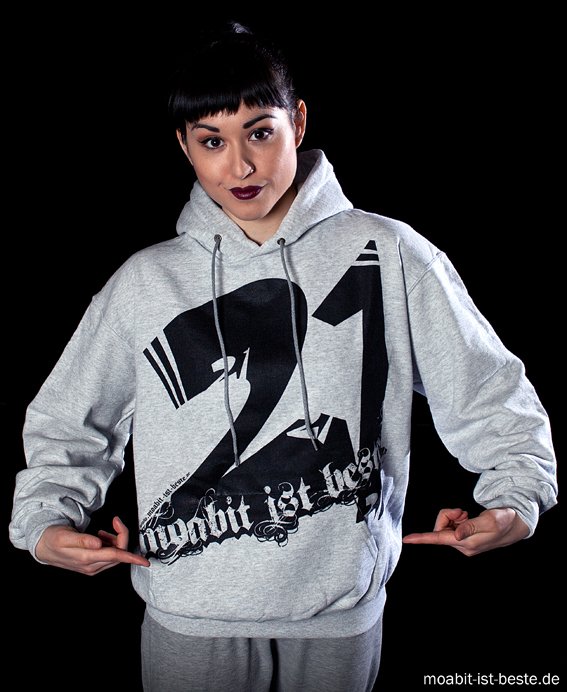 Berlin Fashion Week meets Moabit Ist Beste - Kapuzenpullover in M/L/XL/XXL wieder auf Lager - Anfragen: kontakt@moabit-ist-beste.de #MoabitIstBeste #Moabit #Berlin #Tiergarten #BerlinFashionWeek #FashionWeek
