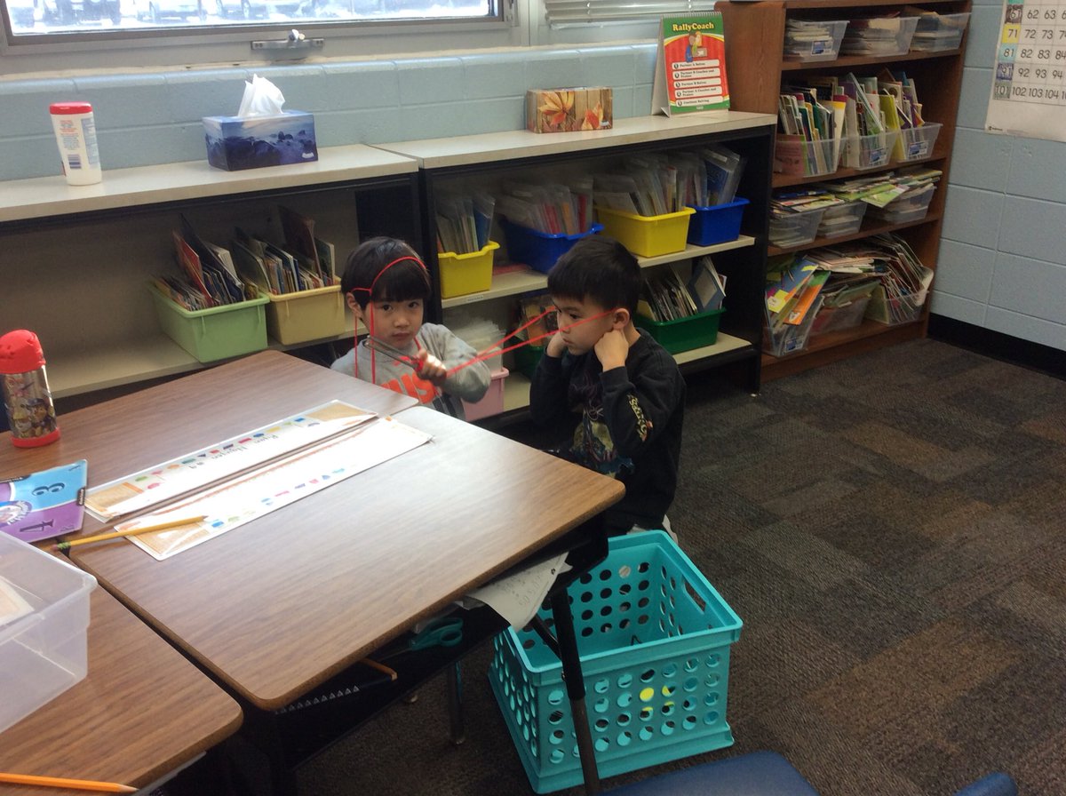 sgomberg15's tweet image. Listening to different frequencies and different vibrations that different objects make! #inspire96 #tciscience