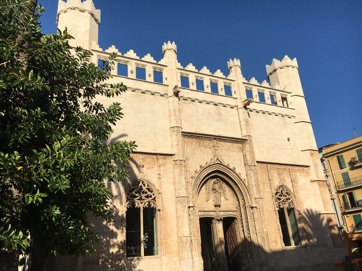mallorcatoday's tweet photo. Mietwagen #Mallorca zu sensationellen Preisen - we ❤️ #happycars https://t.co/zjZ76VhejX https://t.co/sLYkzBZDqc