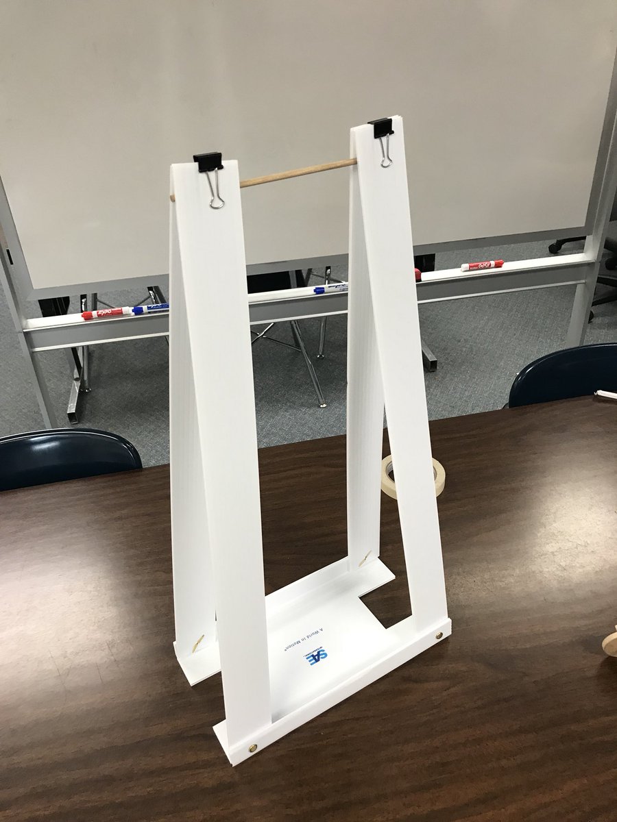 BurkeSwenson's tweet image. 7th Grade STEM with some intriguing Gravity Cruiser design ideas! Anxious to see if/how they work! #STEM #CreativityInEngineering #LCMSPTB