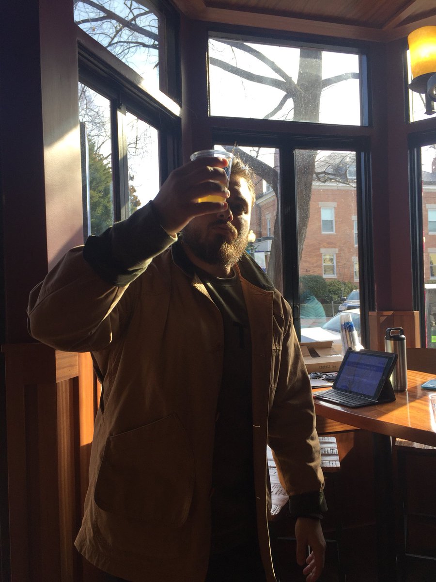 lolasbardc's tweet photo. @SamAdamsBeer Sam 76 starts pouring at Lola’s today. Join the #revolution #revolutionbeer #sam76 #lolasdc https://t.co/QcWkx7B55E