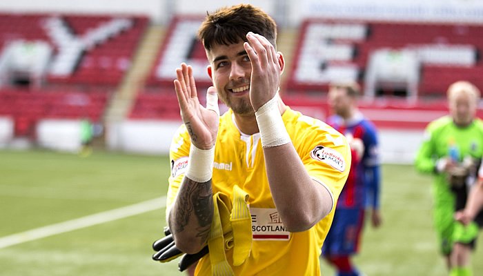 ClydeFC's tweet photo. BREAKING | Kyle's back! We're delighted to welcome @dundeefconline goalkeeper Kyle Gourlay back to Clyde for a second loan spell. A development loan until the end of the season was completed this afternoon. https://t.co/xjVQlbMmw2