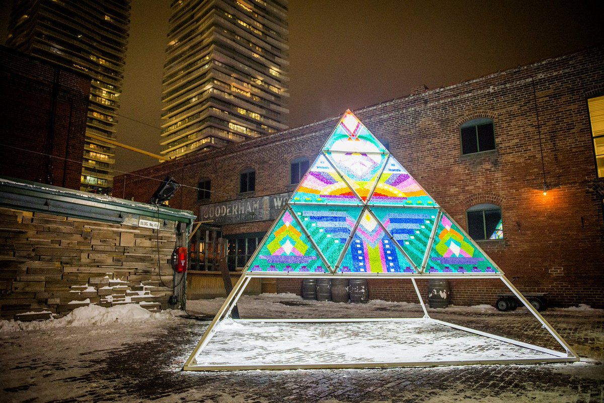 This is what the #Toronto Light Fest looks like this year bit.ly/2Bej5Fi <a href="/tolightfest/">tolightfest</a> #tolightfest