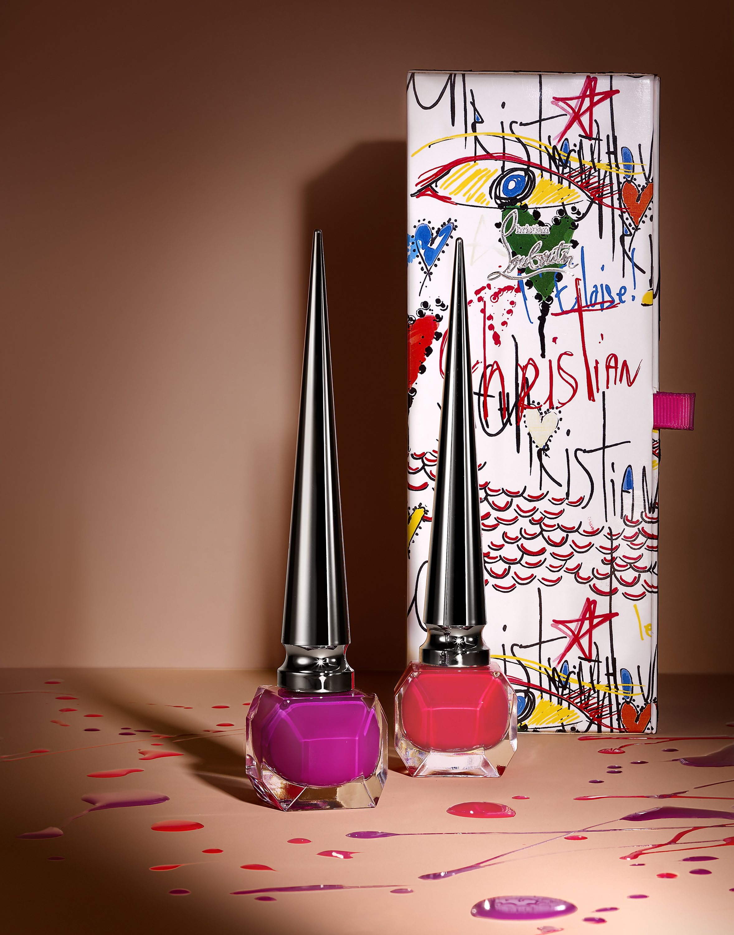 Christian Louboutin auf Twitter: "Pick your poision. Inspired by Christian Louboutin's Loubitag collection, Louboutin Beaute introduces three limited edition Nail Colour duos featuring Pluminette and Miss Loubi and Bolidonna, or Edgypopi