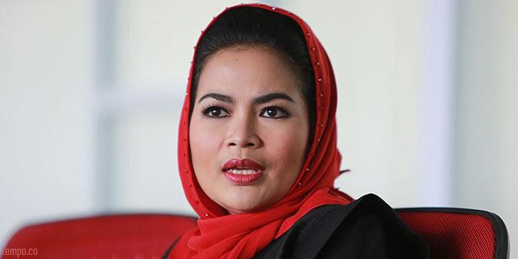 Puti Akan Hadiri Temu Akbar dengan Kader PDIP Surabaya dlvr.it/QBvwS3 #PDIPJatim
