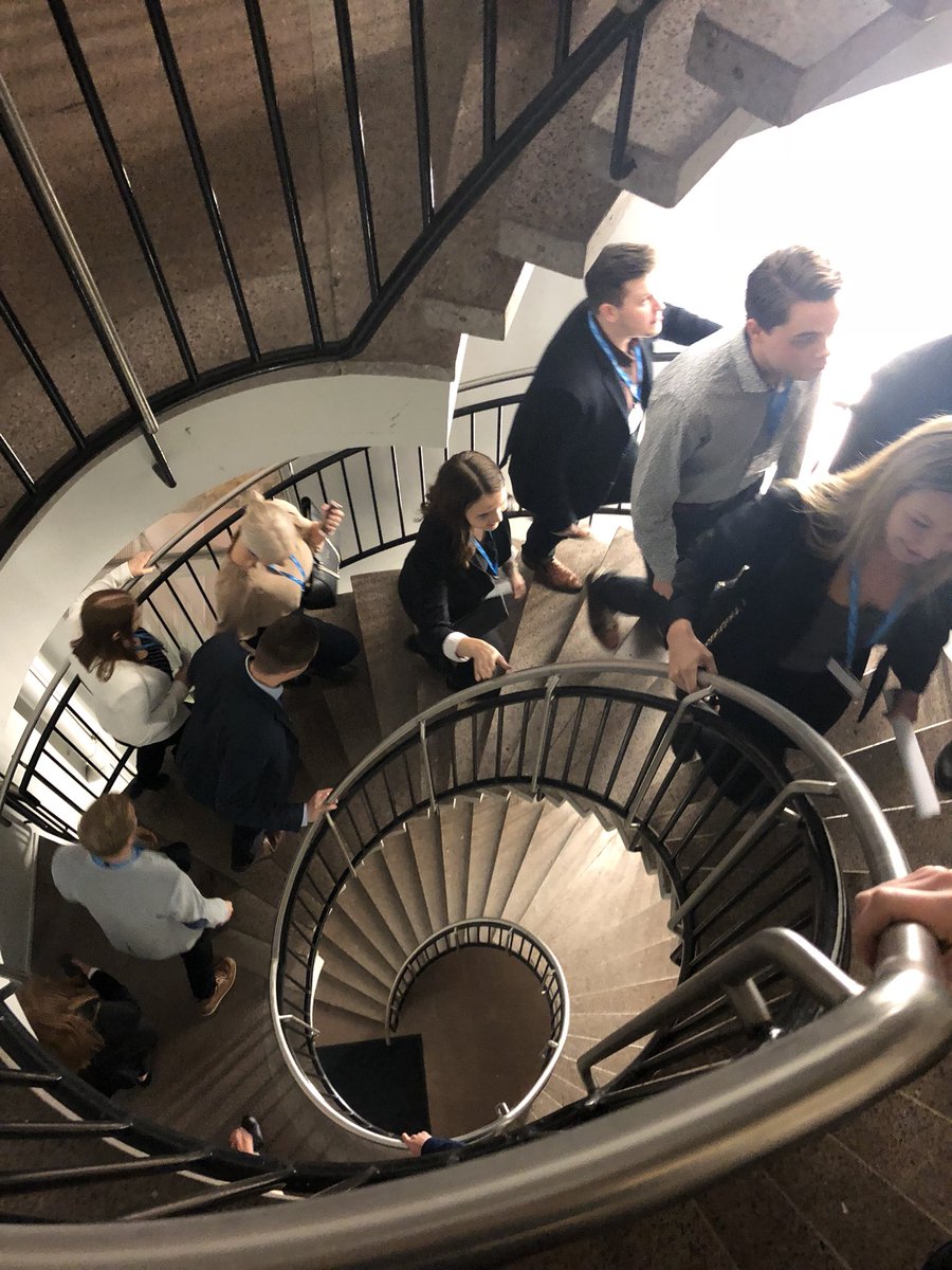 Finanssi's tweet image. Hyvinvoinnin ytimessä. #intro2018 @SuomenEkonomit