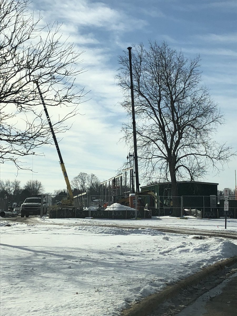 bhsactivitycomp's tweet image. Bleachers are going up! Great day to be a Hawk!  @bhs_boosters