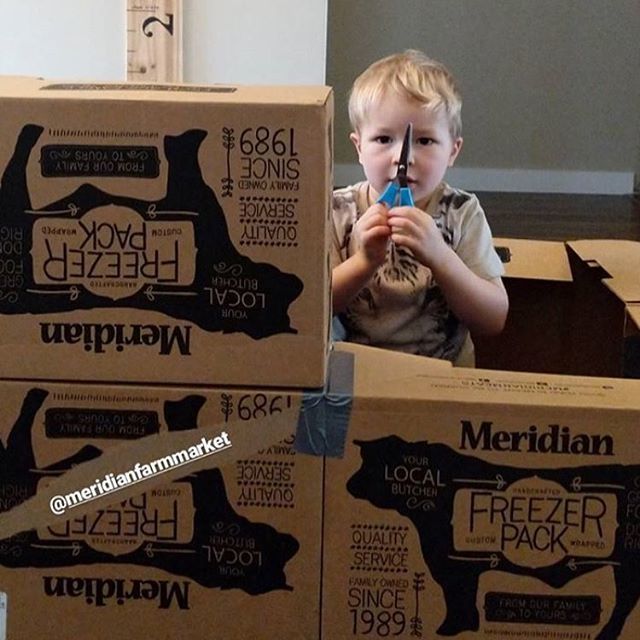 MeridianMeatsBC's tweet photo. When your customers find awesome ways to recycle your freezer pack boxes!! @hannshrose 
#freezerpacks #meridianfarmmarket https://t.co/TugvPHcg9j https://t.co/XWd1PUqwJ9