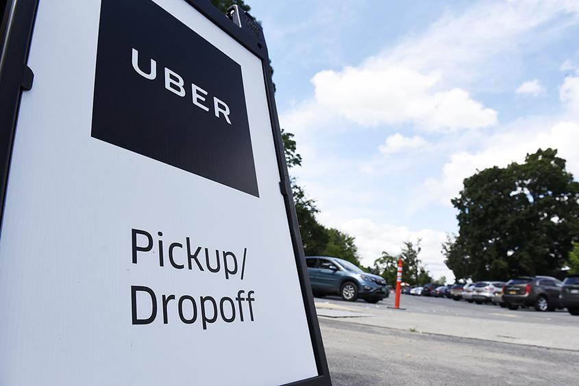 comeseealbany's tweet photo. Uber offers highlights of first six months in Albany https://t.co/BZNVD7K9h5 #CapitalRegion #Albany #NewYork https://t.co/bk20d5o6Qr