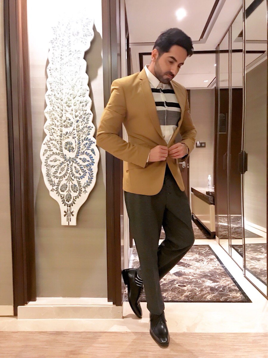 Ayushmann_Cafe's tweet photo. @ayushmannk styled by @ishabhansali_ for the live event by @canvas_talent speaking about his journey. https://t.co/at1xUs1zM7
