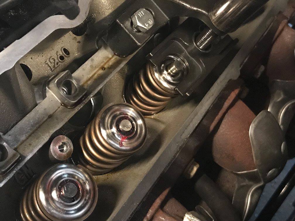 COMPCams's tweet image. Who else loves our handy Valve Spring Compressor tool? #COMPCams #ValveSpring #LS #LSengine  facebook.com/photo.php?fbid…