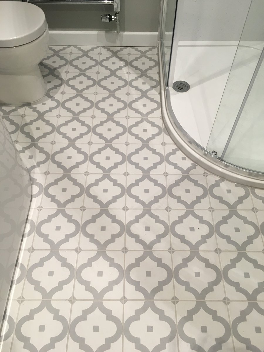 SalisburyTile's tweet image. Nice little Moorish look on the floor.. #tiles #Salisbury #Bathroom #Flooring #Wessex