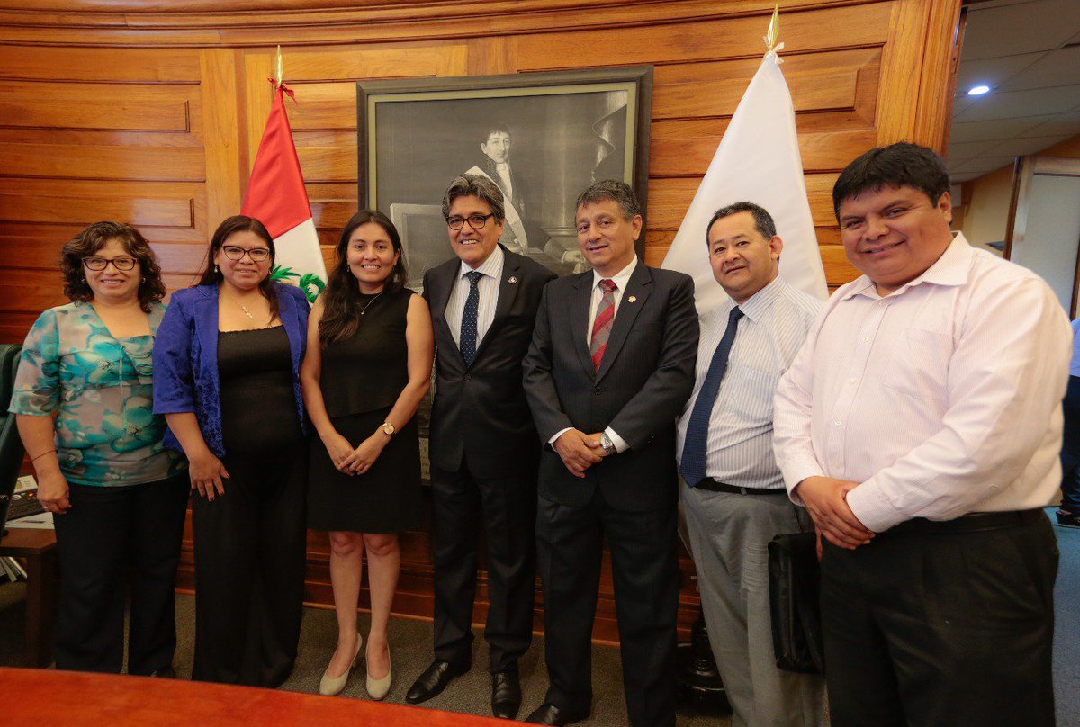 AHORA MinsaEnAcción Ministro de Salud, Dr. Abel Salinas Rivas, recibió