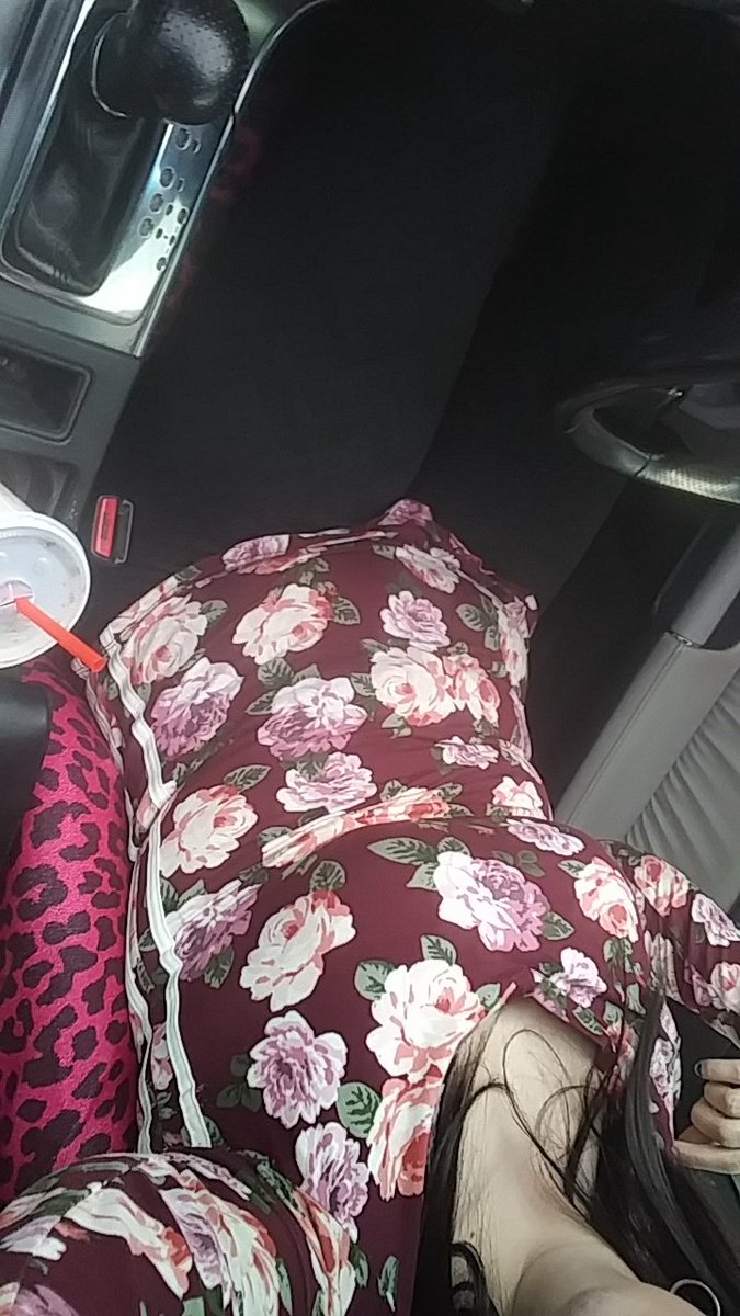 YourPrincess_BB's tweet photo. Isnt my body just perfect? Yeah i agree. #findomme #paypigs #DM #kikme Footloosegirl629 https://t.co/QYKblaorZw