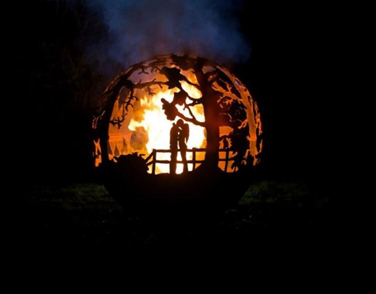 bellnorthampton's tweet photo. @bellnorthampton works in partnership with the creator of these amazing fire pits... simply art! #firepit #coolfirepit https://t.co/MdogLY2ypU