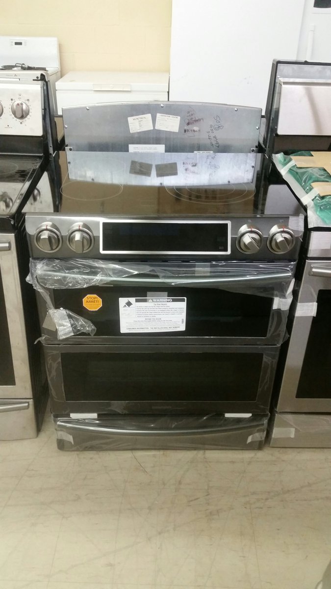 StrongManLiquid's tweet image. 30" SAMSUNG STAINLESS STEEL DOUBLE OVEN SLIDE-IN RANGE$1800 MOREEN 416 747 8410 5601 STEELES AVE W UNIT 3, TORONTO, ON MON-FRI 10AM-7PM SAT&amp;amp;SUN 11AM-4PM