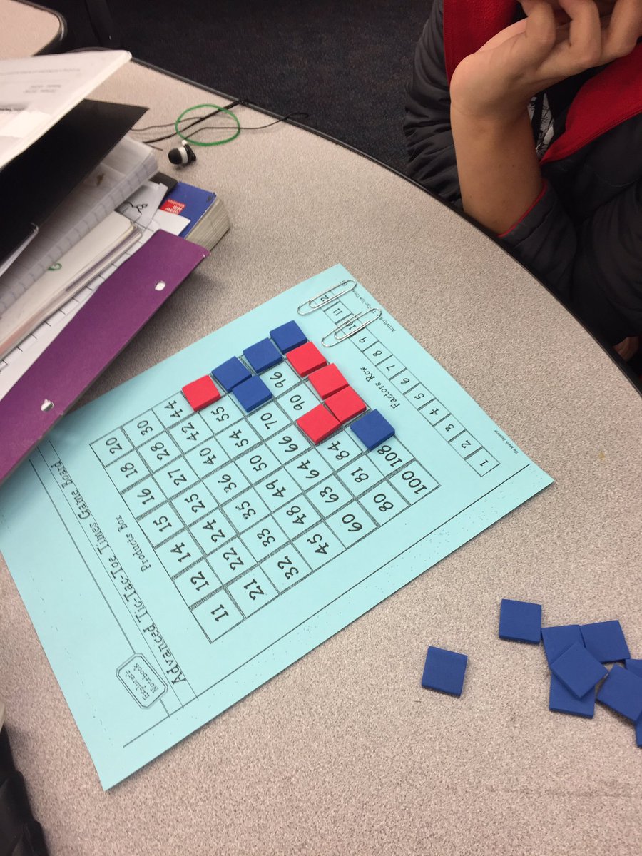 MrsHat18's tweet photo. Practicing our multiplication facts to help make long division easier! #gamesmakelearningfun #hesdpride #room18rocks! https://t.co/LWY9LOBbLY