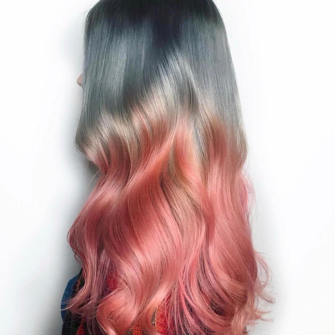 HelloSalonPro's tweet photo. Looking for all of the different ways to say 'melting.' 😍💋 @hair.style
..............
#color #hairdressers #haidresserlove #melt #colormelt #hairlove #hairdcolor #hellosalonpro #samplebox #subscriptionbox #colorfordayz #pinkhair #bluehair https://t.co/7BZKmiabDR