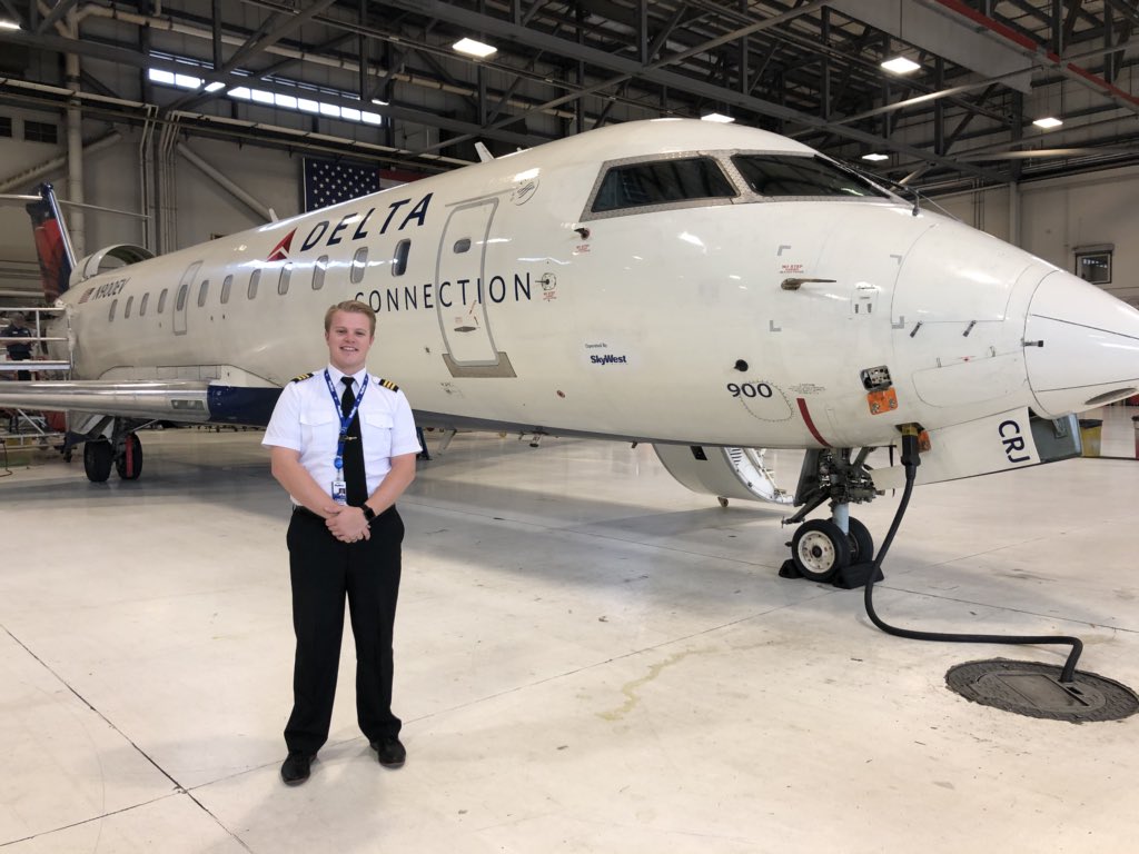 TrevStud's tweet photo. New year..*flips hair* New me(plane) https://t.co/0seM4Cgk76