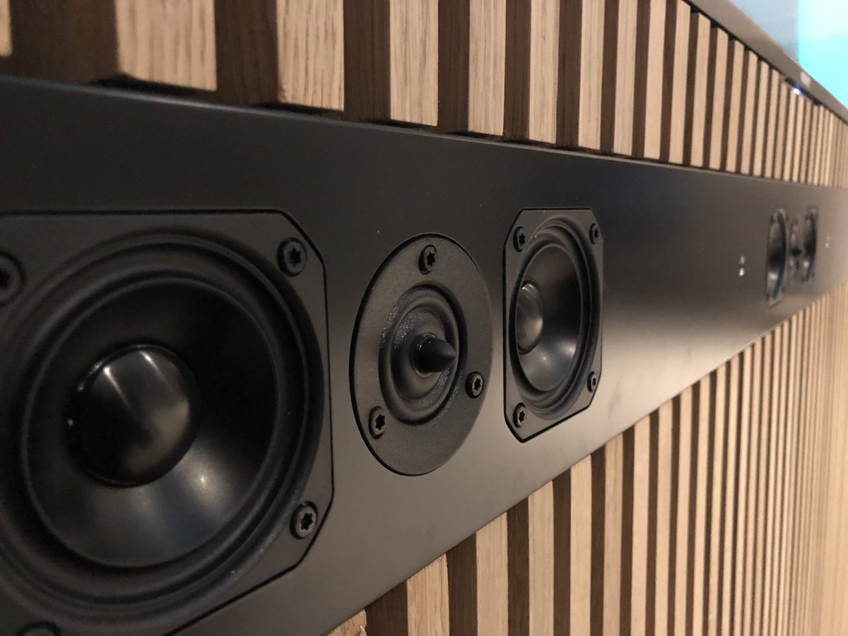 LumiereAV's tweet photo. We are blown away with the quality of finish too our lasted media wall. Millimetre perfect #joinery #UHD #hires #audio @hometechgallery https://t.co/VfVjfMKOIR