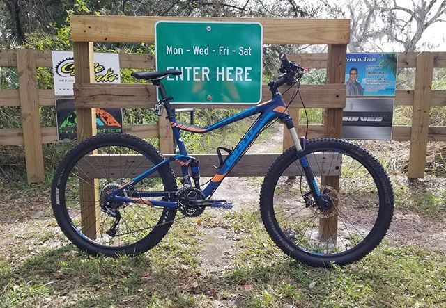 JimKosinski's tweet photo. Must be #Friday #bike #biking #ridegiant #optoutside #giant #ridelife #ridegiant #virbxe #garminvirbxe #garmin #stuartbikeshop #strava #stance2 #haloheadband #kask #tackform #tetonsports #samsungS8 https://t.co/KJAUJTcspr https://t.co/lp873APYwR