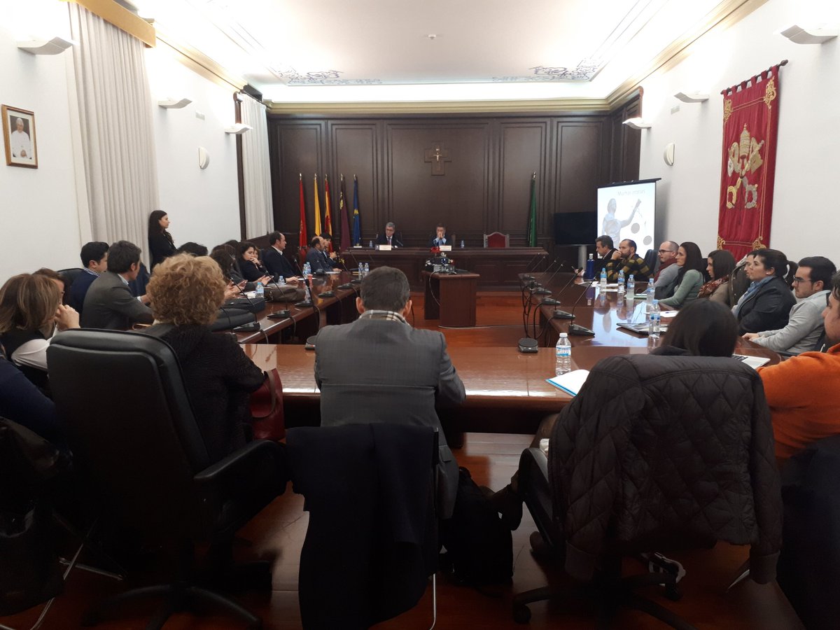 UCAMCatedraRSC's tweet photo. "Las #AdministracionesPúblicas en el ámbito privado tienen que preveer un programa de cumplimiento de #Compliance" Carlos Lledó, Magistrado de la Audiencia Provincial de Sevilla 
#DiálogosHidrogea #RSC @UCAM @Hidrogea #Compliance #CreandoLídeRESponsables https://t.co/Ta9RFQF6aR