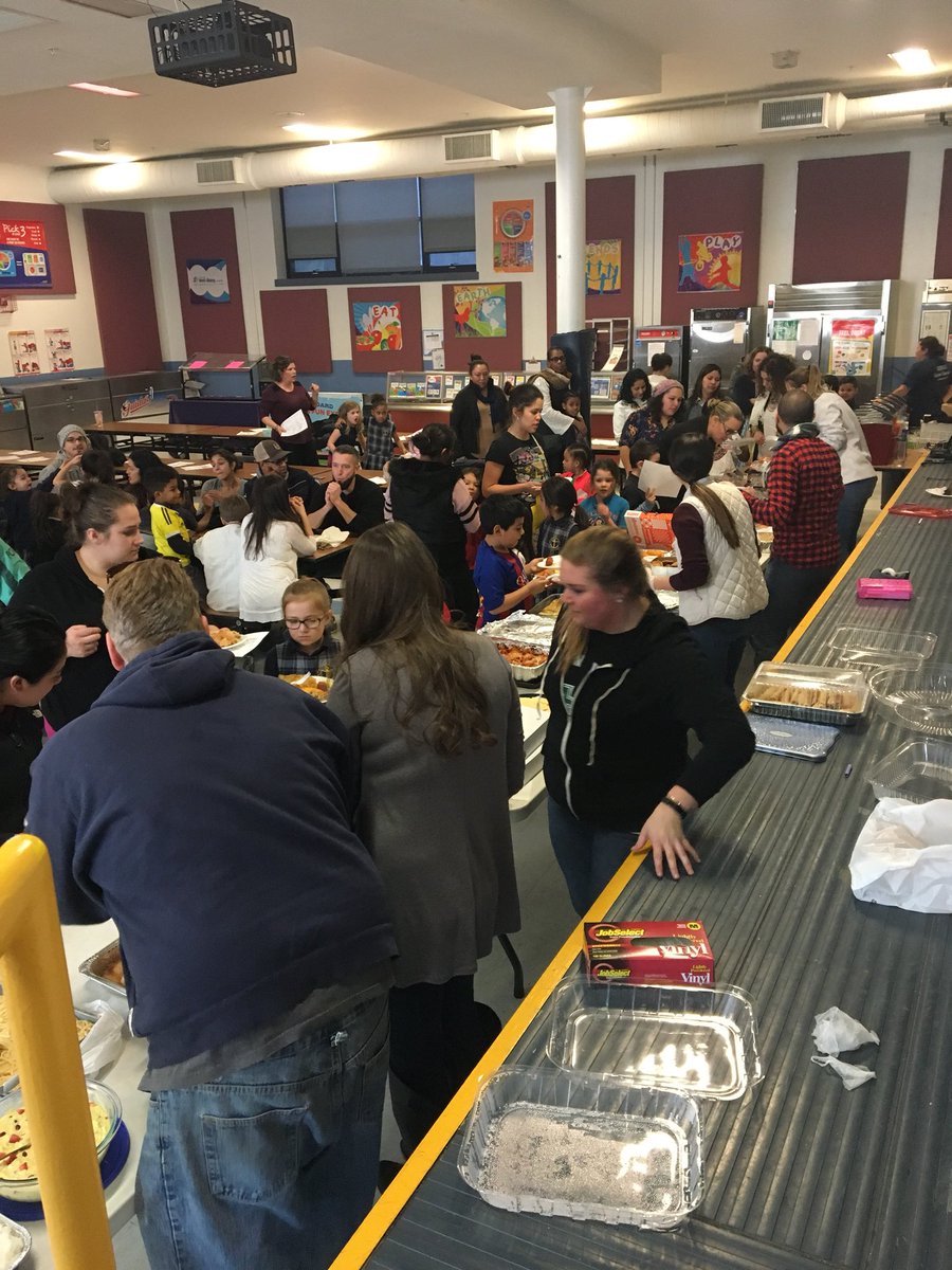 KyleAQuadros's tweet photo. 1st grade Culture day potluck event where we have food from different countries at #bvpes1 @BVPrep @_kmcintyre @BVPMissKaminski  @VictoriaTbvp  @PikeABVP @ronvindocBVP @epina1231 @crainha3 https://t.co/bU3KAAhg0T