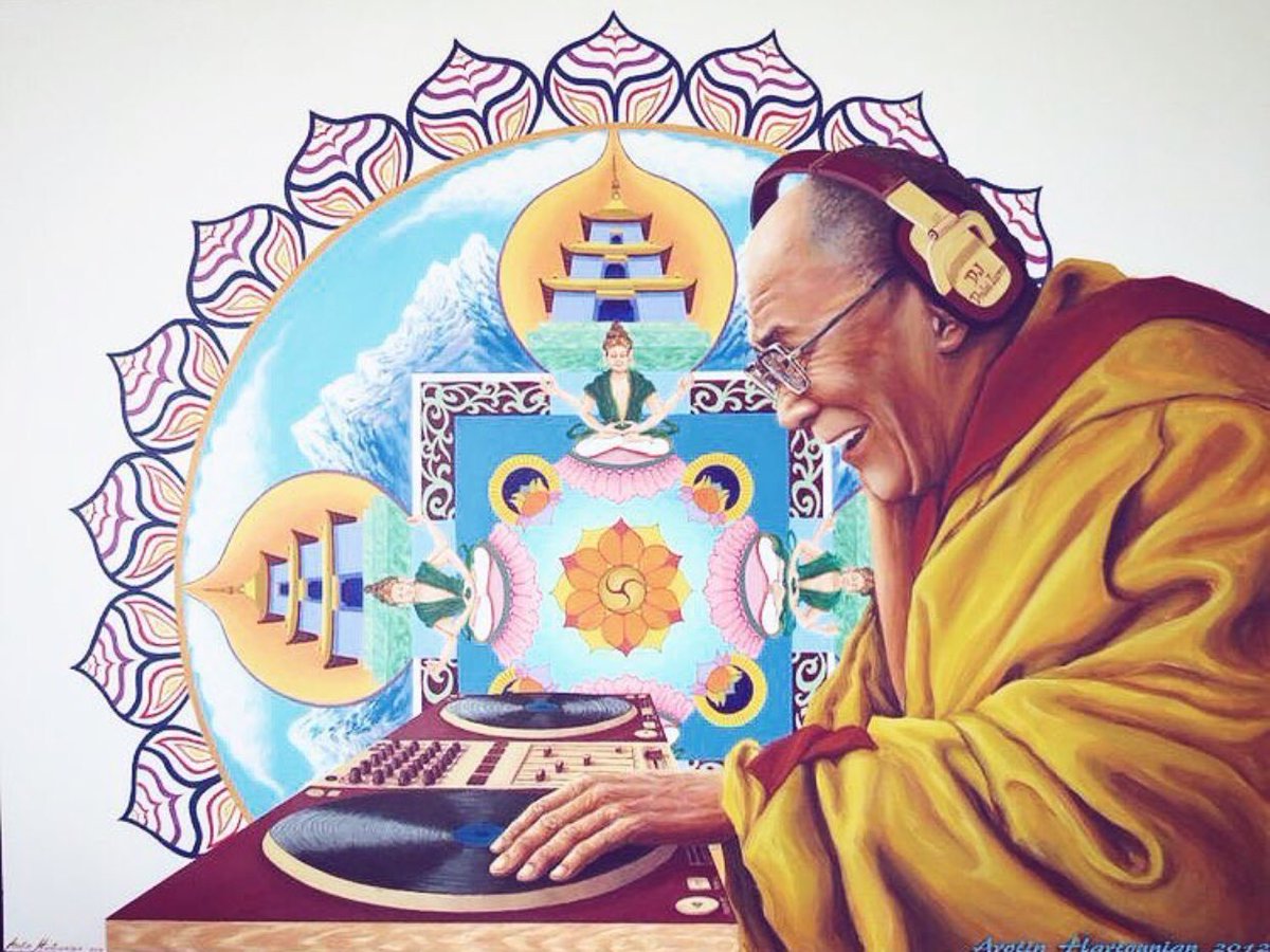 Fabjhan's tweet photo. #Futura #DalaiLama #19January #19gennaio https://t.co/jB4Gvmtl9B