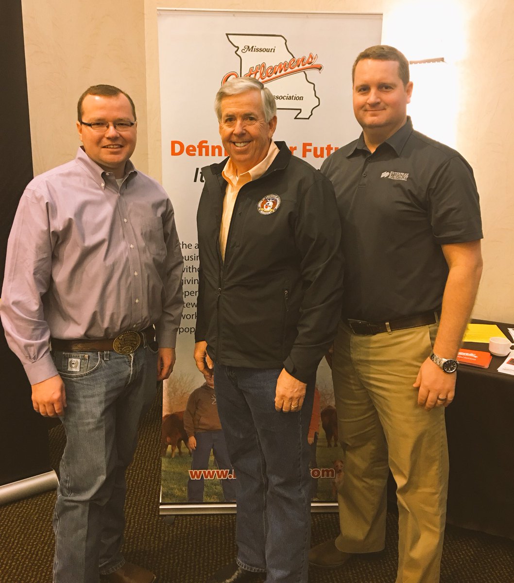 MoCattle's tweet photo. MCA at dairy conf in Springfield. Dairy cattle have 2 careers - nutritious #dairy products&amp;wholesome #beef. Good to see @MikeParsonforMO https://t.co/FoQfi6reSS