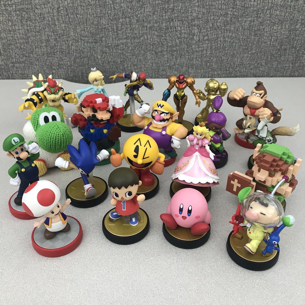 Brought some #amiibo to work for a coworker to get #mii outfits for #MarioKart8Deluxe. #NintendoSwitch #toad #villager #kirby #olamar #yoshi #pacman #princespeach #link #luigi #sonic #mario #wario #inklingboy #foxmcloud #bowser #rosalina #captainfalcon #samus #donkeykong #megaman