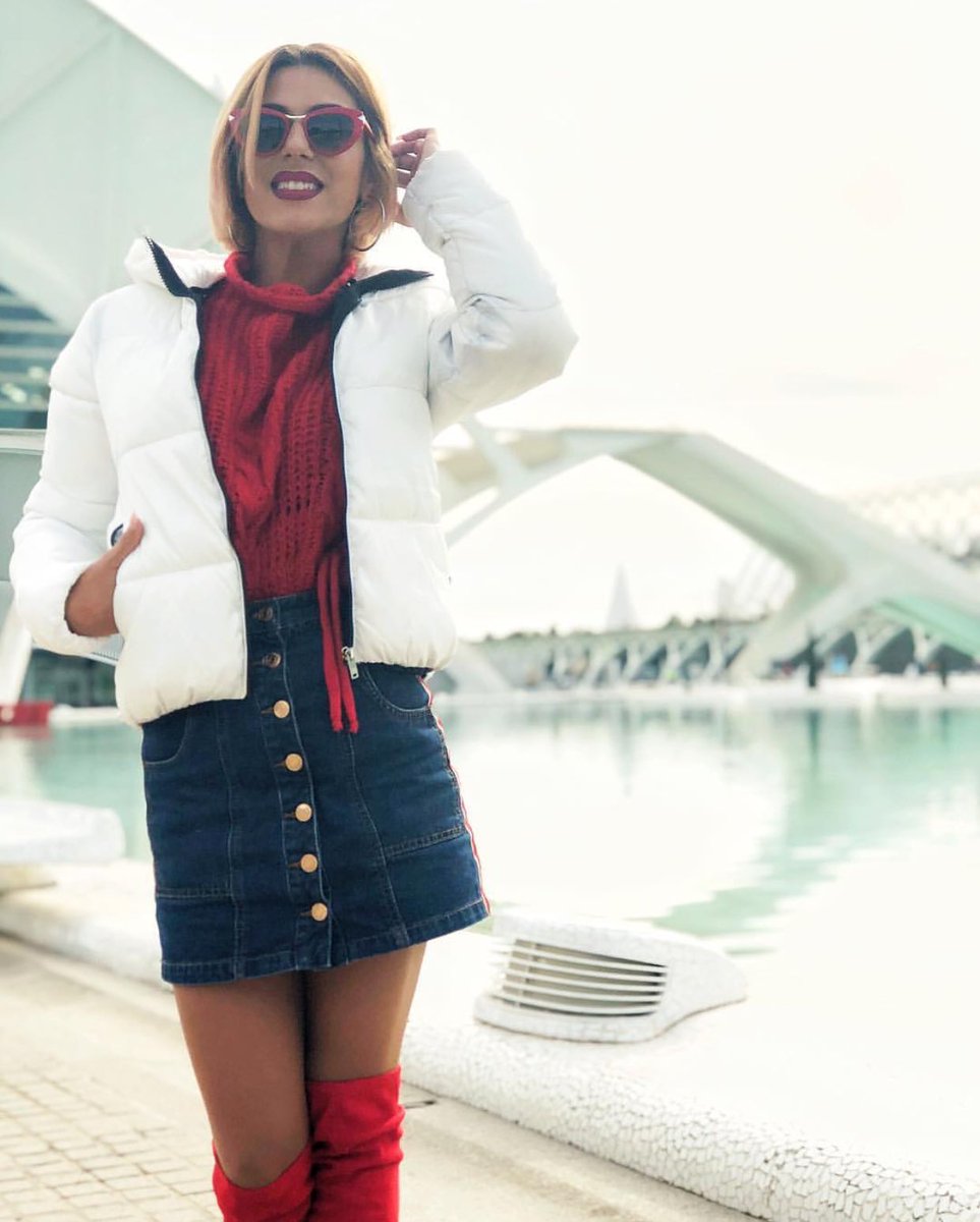 Cuca_AlwaysZgz's tweet image. Que guapa 😍
#postRodea #Rodea