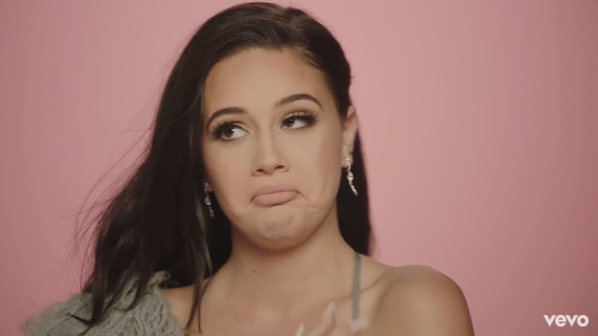 Itslovatoxcim's tweet photo. Here are some of my fave memes from @beamiller’s new music video (which is incredibly amaaazing) #SLUTvideo 💛💖 https://t.co/3qoHyfcwJM