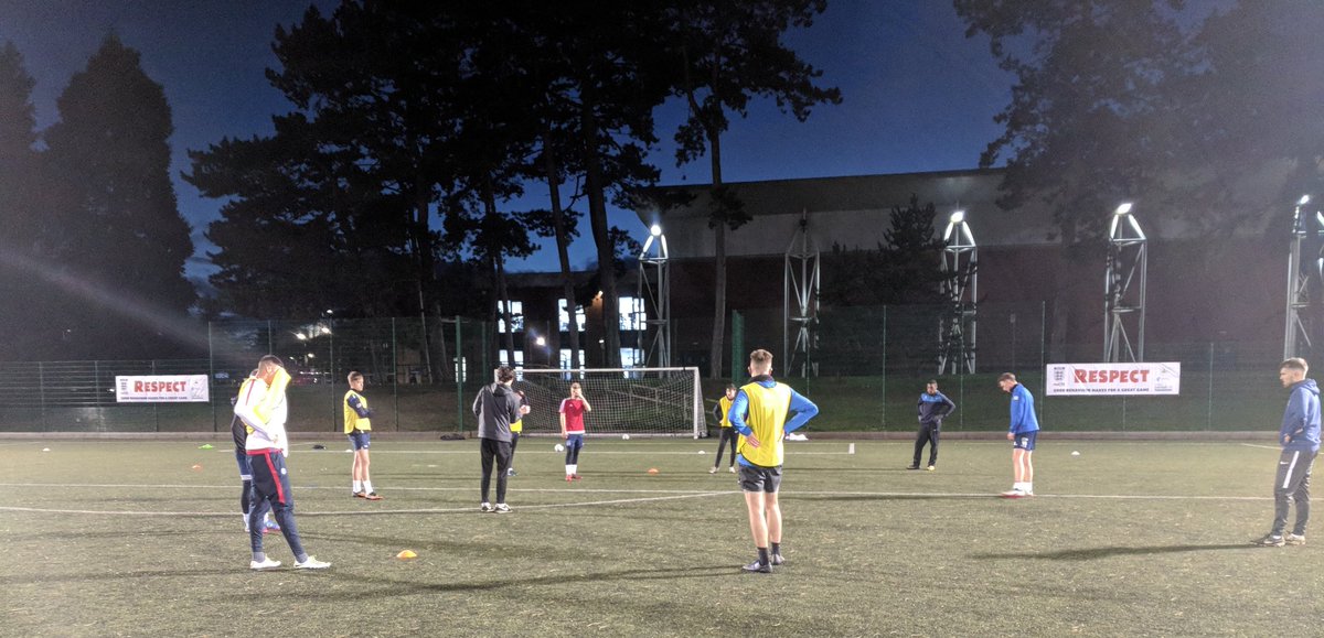 UOWMF's tweet photo. Great to see our development side out hard at training prior to #WorcesterWeek this evening! #TeamWorc
💙⚽ https://t.co/Q9IMrooawF