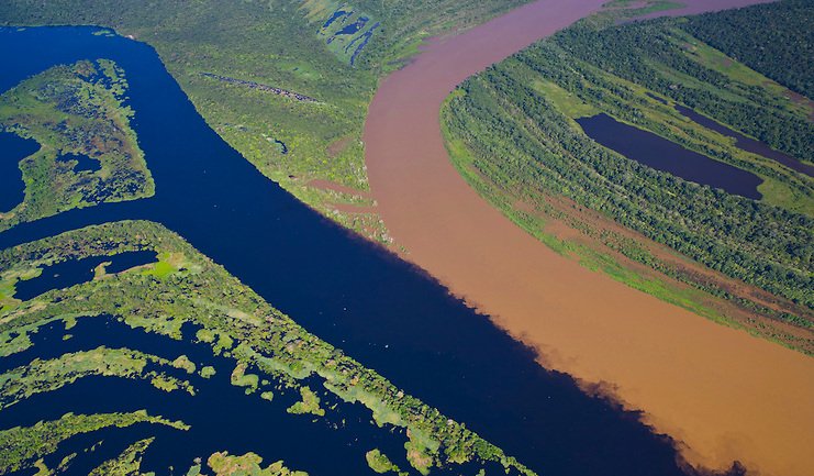 Brown Hudson The Confluence Of The Itenez River Blue And The Mamore River Brown Amazon Bolivia Nationalpark