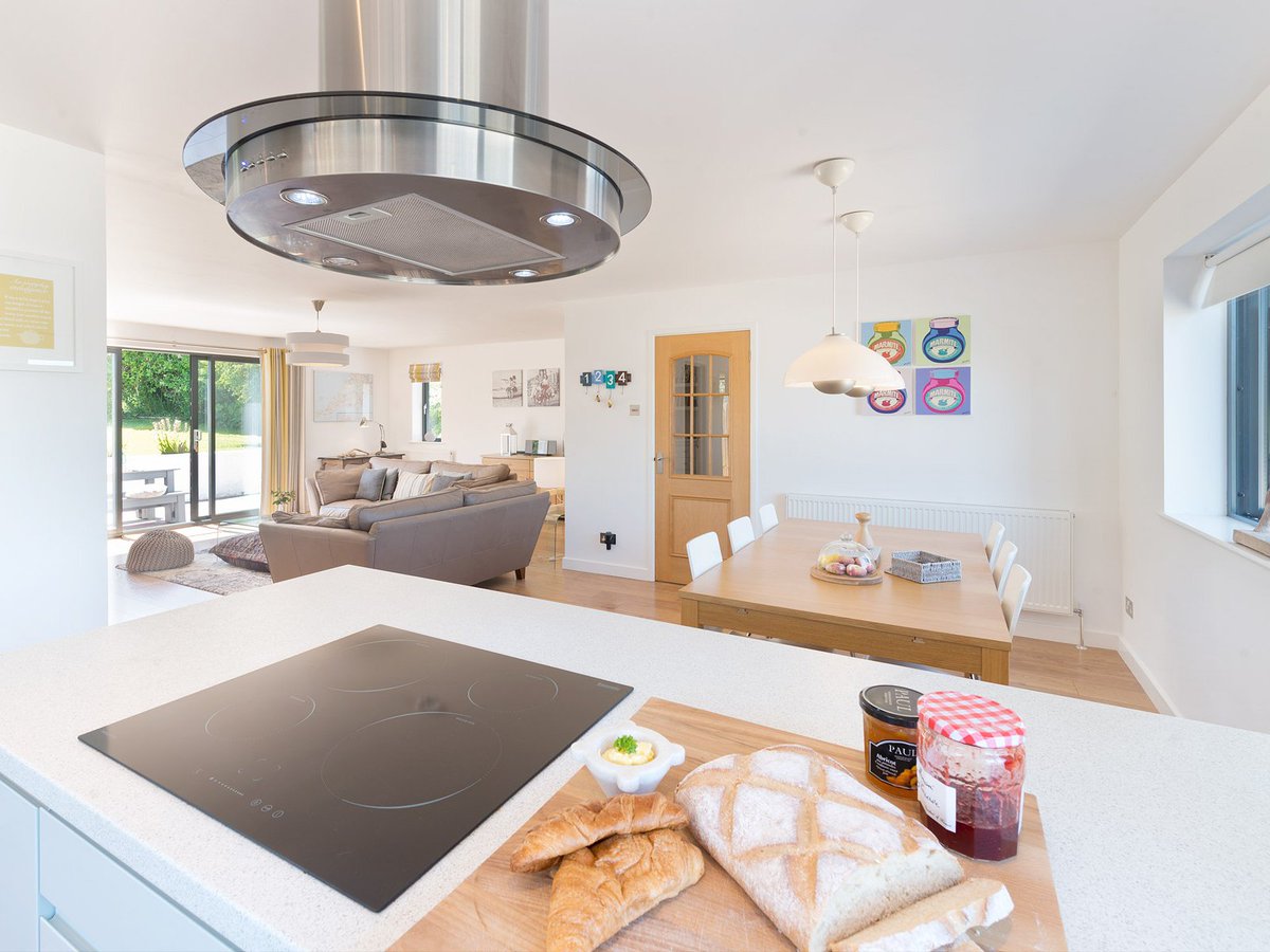 2018 half-term breaks in Cornwall!  February and May half-term weeks still available! Book now to secure! 
staywidemouthbay.co.uk/tariff