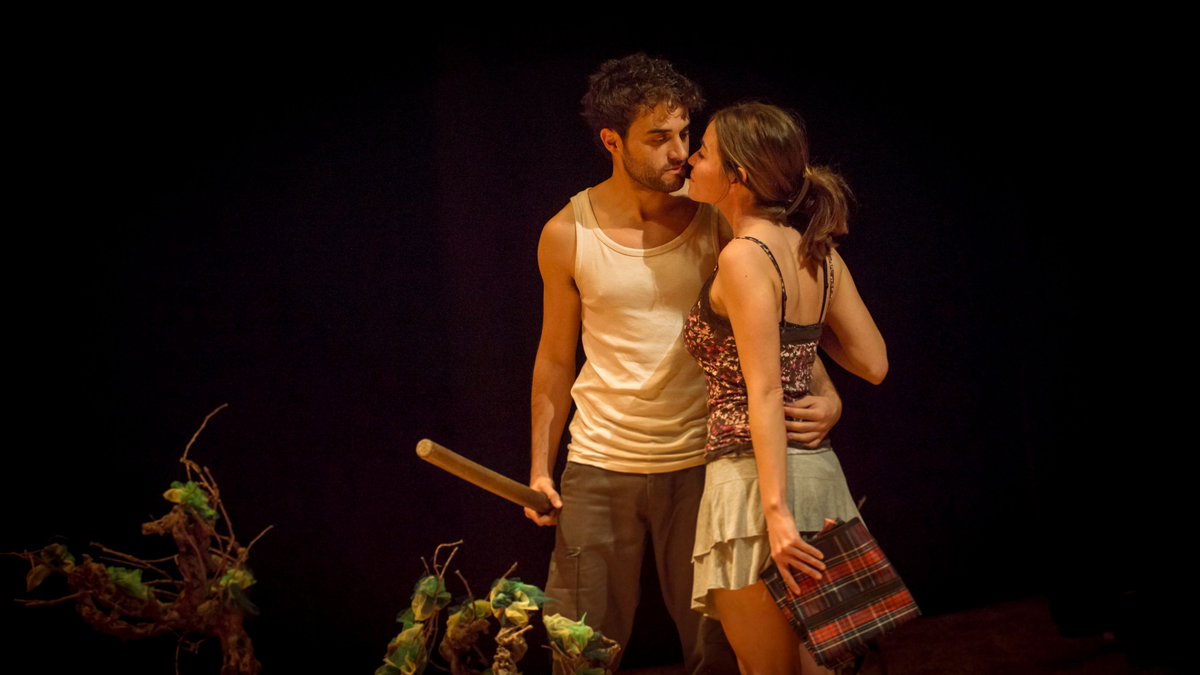 ☝️Heu d’anar a veure aquesta joia que està ara al <a href="/teatreakademia/">Teatre Akadèmia</a> fins al 4 de febrer. Es tracta de #Yerma de Federico García Lorca portada a escena per la compañía <a href="/projecteingenu/">projecteingenu</a> #Tuitcrítica ✍️ seguint el fill avall 👇