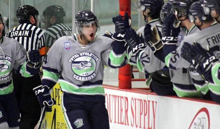 Seahawks_HC's tweet photo. Boys win game 1 of the showcase score 3:1. 🚨@LittleManStew 🚨@austin25johnson 🚨@jonathonm15  🍏@austin25johnson 🍏@kolt452zigzags 🍏@krausebrenden1 🍏@dtrudeau16 🍏@AustinRoy4  #soarasafamily https://t.co/Dn1p84XyMX