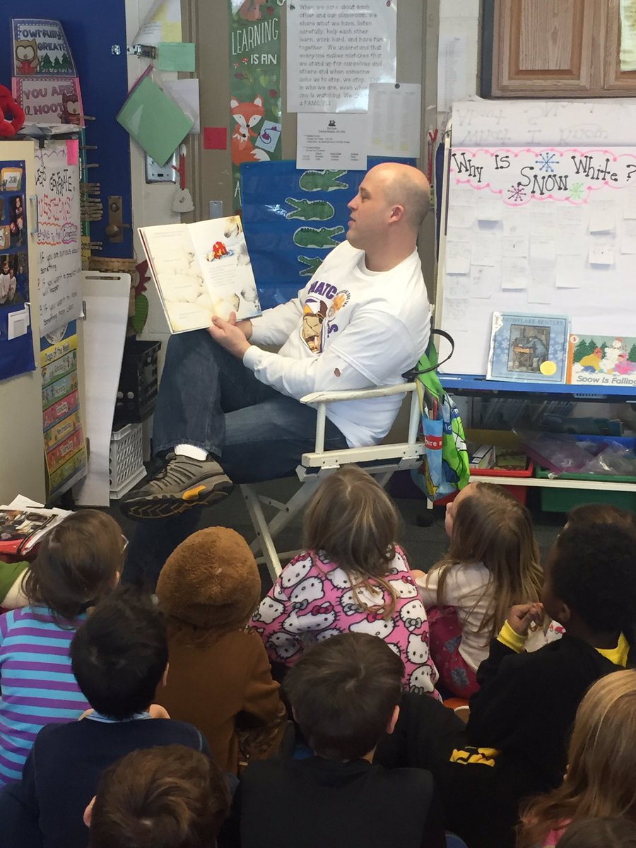 McMillansClass's tweet photo. What a special day in room 123! Thank You Mari for sharing your dad! @McMillansClass @Jyouanes_ADDAMS #AddamsLearners https://t.co/jJslyuOcFy