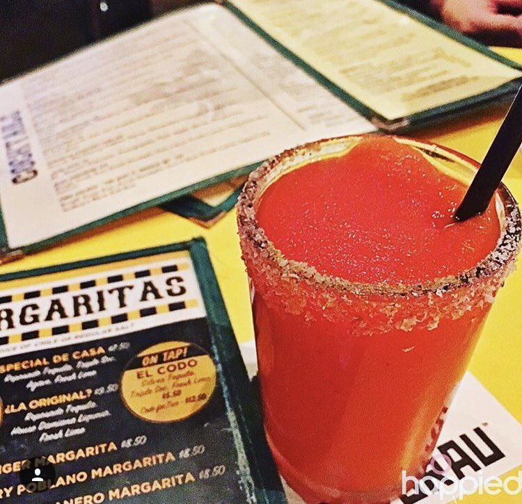 It’s #friyay! You know what that means:). Thee warmer temps make us crave all things tequila🍹🍹🍹. #tgif