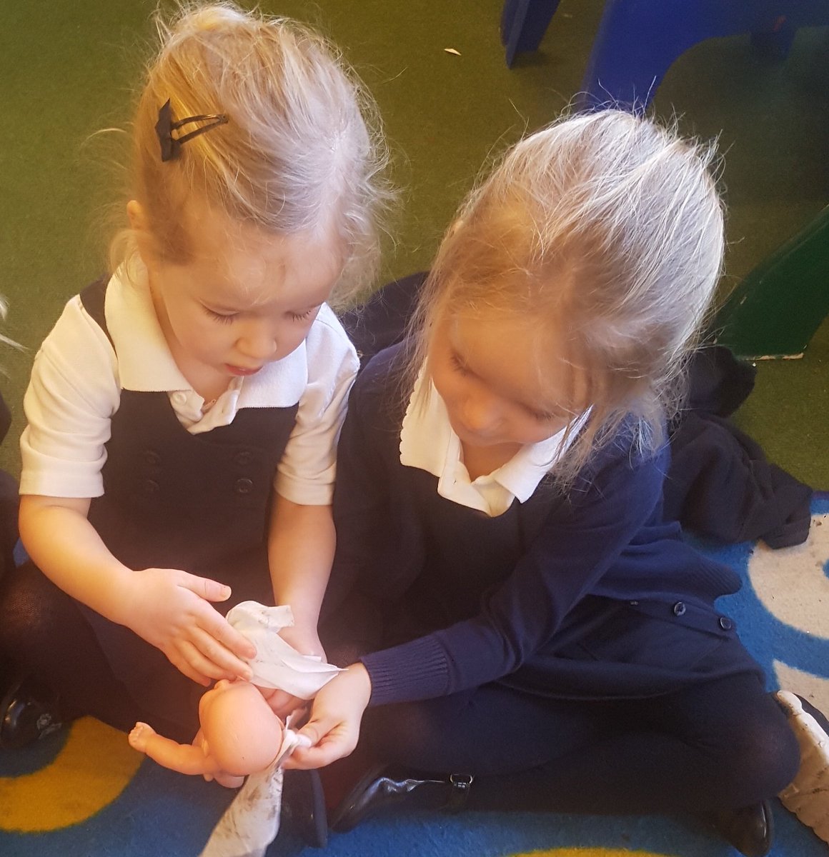 blaenbaglanwill's tweet image. Becoming independent, keeping clean 🛁