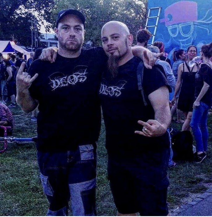 The Deos legion / la légion de #Deos
Un de nos premiers légionnaires, Nicolas!
Merci à vous, vous êtes les meilleurs ! 🤘🏻
#metal #death #deathmetal #blackmetal #legion