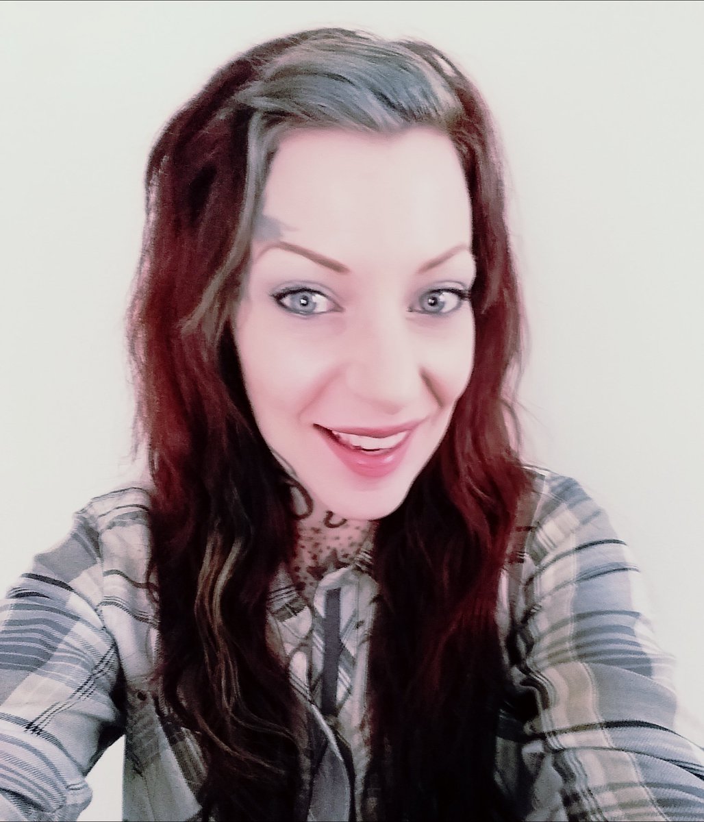 AnnaDisgusting's tweet image. Tide pod free is the way to be!, and back in the day parents thought it would be a good idea to wash our mouths out with soap for cussing....