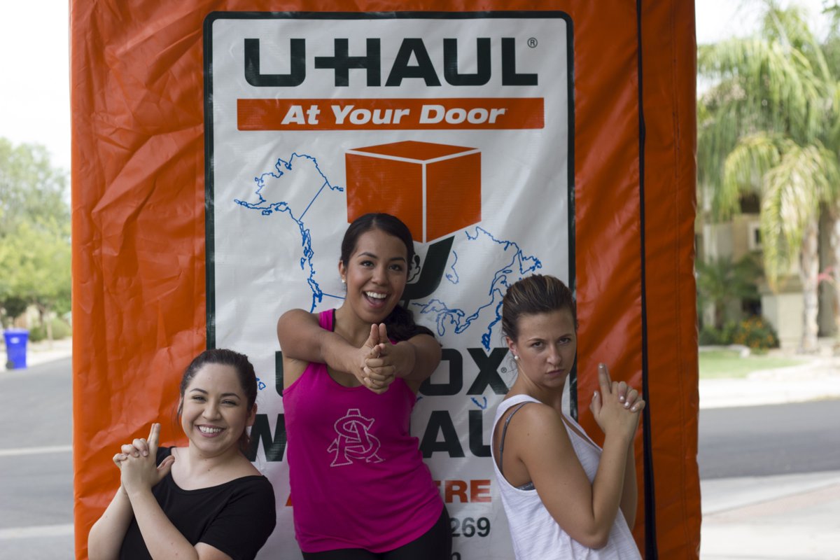 uhaul's tweet photo. The name is Box, U-Box.

https://t.co/zKeV69ToDY #PortableStorage https://t.co/aOQLhxKi9a