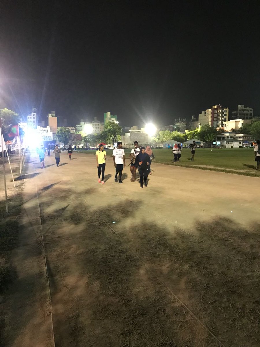 HalfCourtMV's tweet photo. 8hrs in and Mafaz Mohamed is still running NON STOP for 24hrs! Come and show your support!
#MilesforSmilesMV - 24 Hour Charity Run. #runforthecause #jointhecause #MakingSportsRewardingforEveryone #Mafaz13 #HalfCourtMaldives https://t.co/qS9TU5RP2z