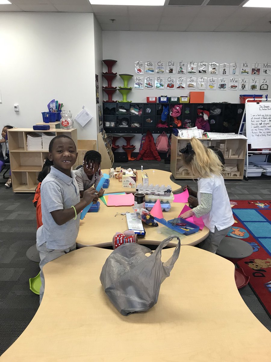 ms_jacowitzNCCA's tweet photo. K4 was busy creating art with 3D shapes this afternoon. https://t.co/GCCm2NDxkI