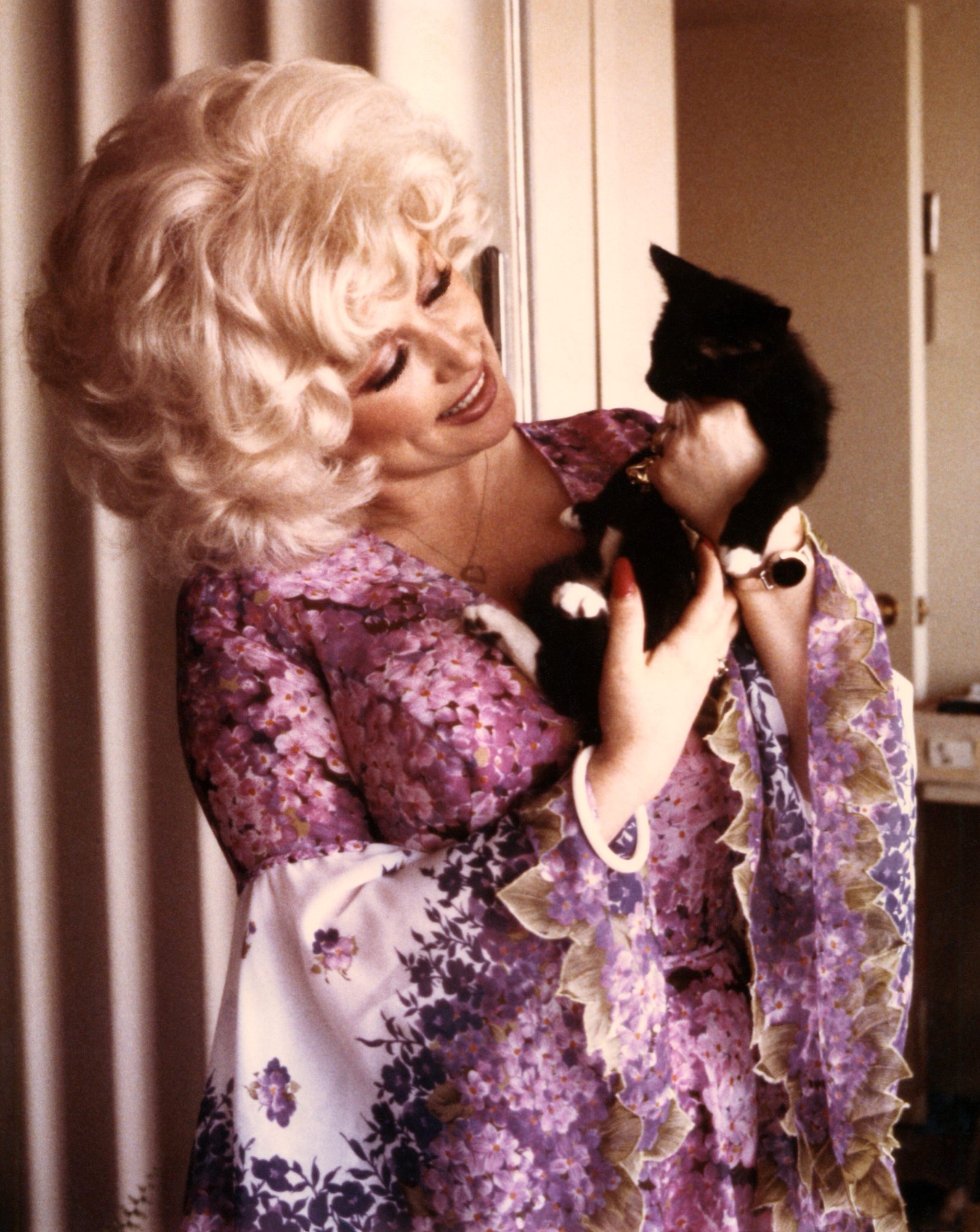 Happy Birthday Dolly Parton 