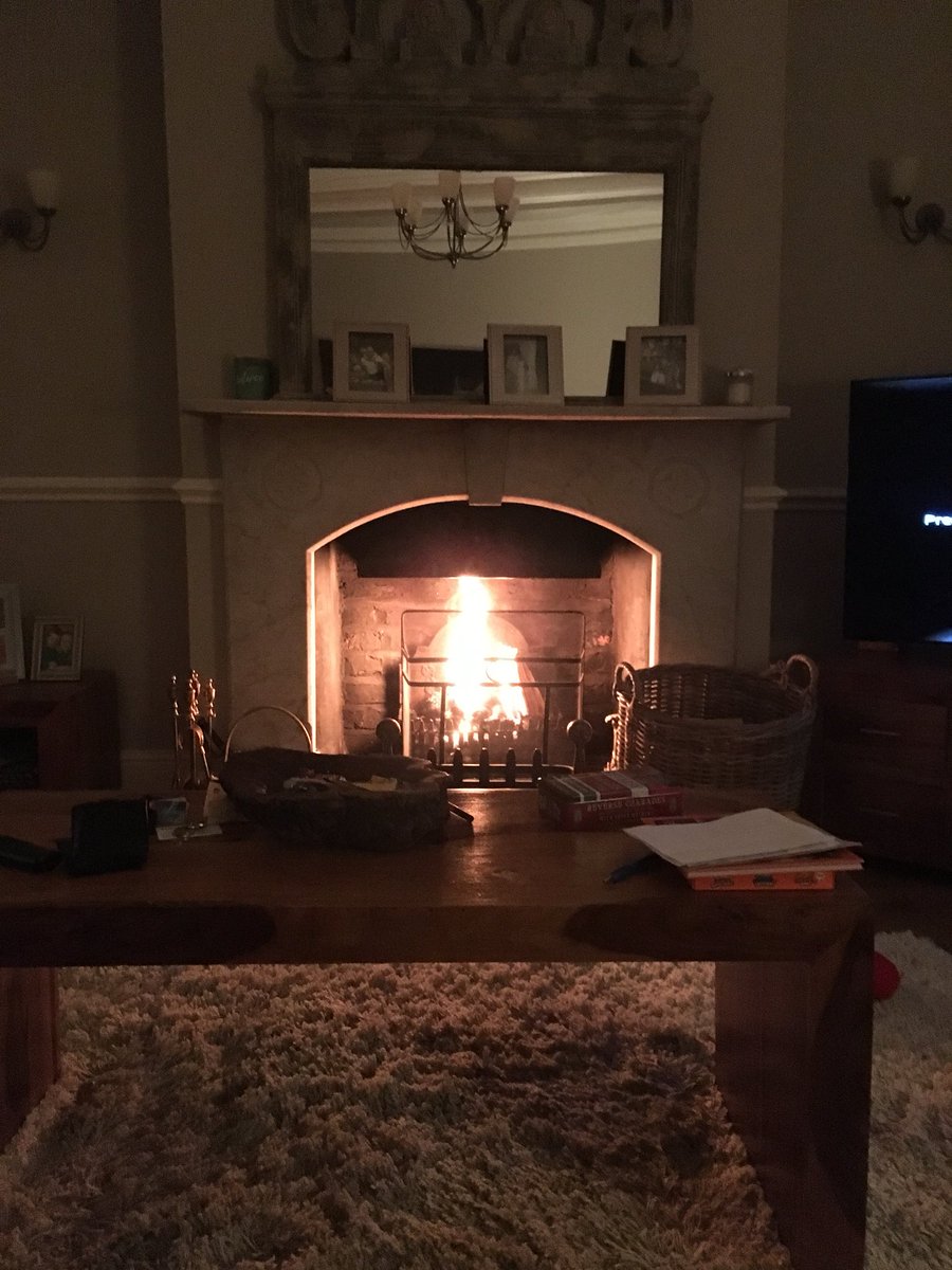 That’s me done. End of an era. 5 1/2 years <a href="/MCRHouse/">Manchester House</a> <a href="/LivingVentures/">Living Ventures</a> on to pastures new @20StoriesMCR <a href="/DandDLondon/">D&D London</a>. But now time for a chill with the wife <a href="/Sarahbyrne73/">Sarah Byrne</a>