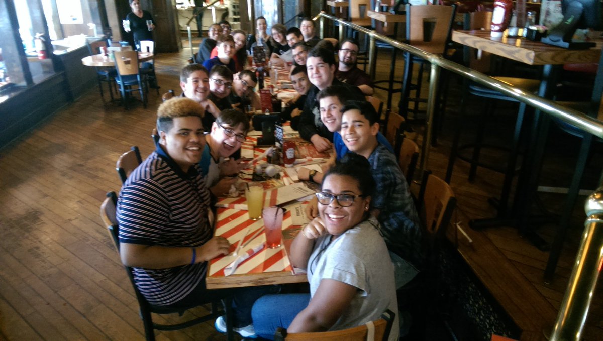 KristiAdams146's tweet image. Out to lunch then it&apos;s back to the hotel to prep for tonight. We&apos;ll try to send one more update before we go on, but in case we can&apos;t enjoy the show tonight! #calidude #doitforcali @NHS_Chorus