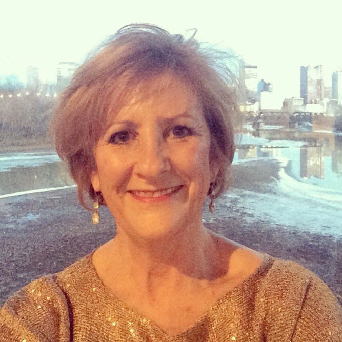 GETDOTCBUS's tweet image. Who is this woman and WHY should you seek her out at our next event? Read the new MEMBER SPOTLIGHT and find out! 
getdotnetworking.org/featured-membe…